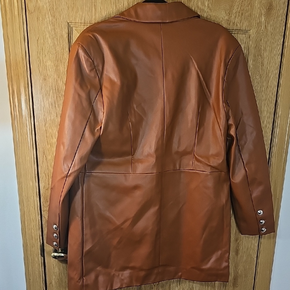 Juicy Couture Tan Oversized Trench - Picture 14 of 14